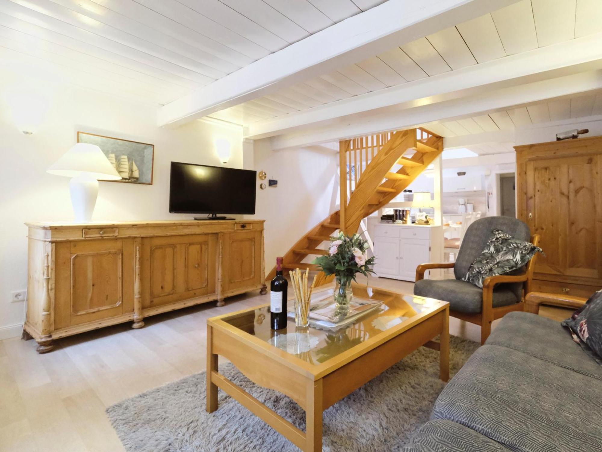 Kapitaenswohnung -schoene Altstadtwohnung, Mit Eigenem Parkplatz Apartment Flensburg